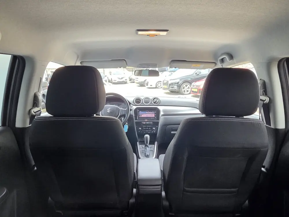 Suzuki Vitara 1.0 Boosterjet AUTOMAAT NAVI TEL CAMERA CC ECC uit 2019, foto 16