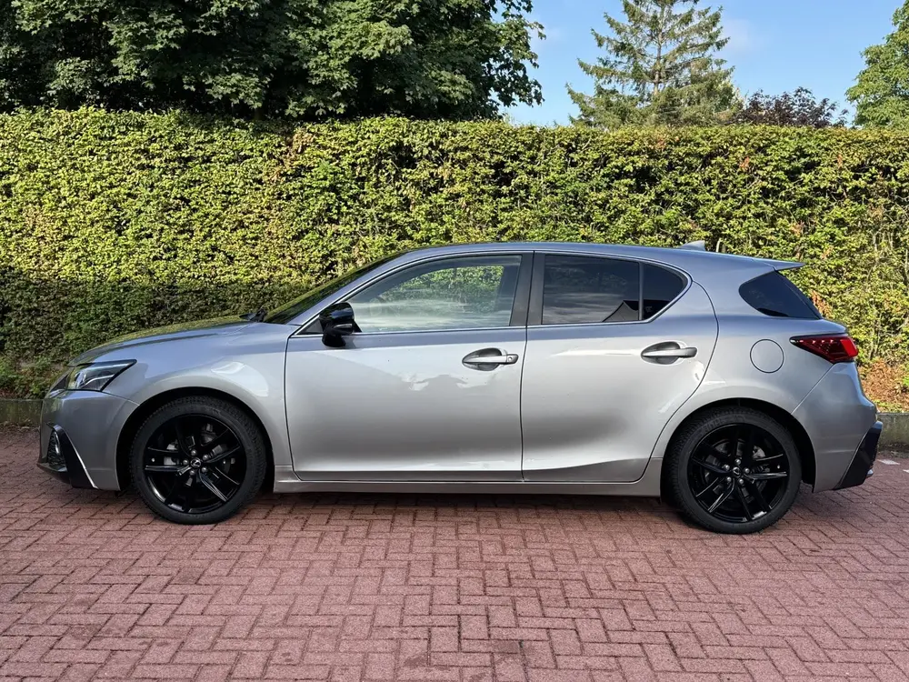 Lexus CT 200h F Sport Line Adaptieve Cruise Stoelverwarming uit 2019, foto 9
