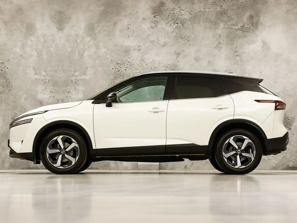 Nissan Qashqai 1.3 MHEV Xtronic Premiere Edition 158Pk Au uit 2022, foto 2