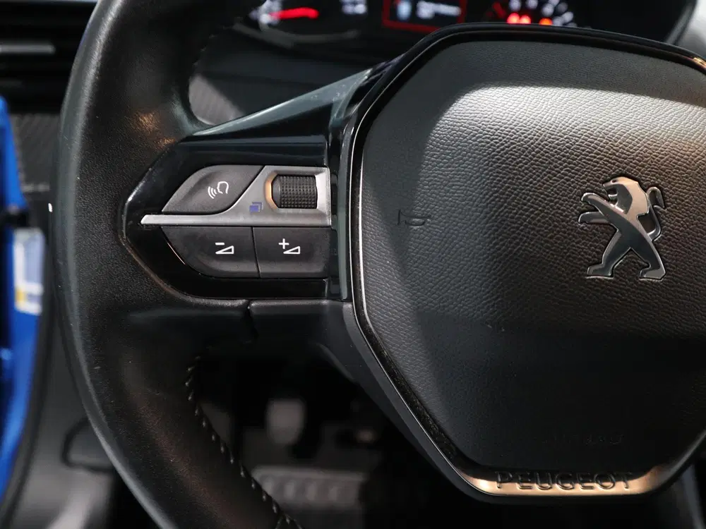 Peugeot 2008 Active NAVIGATIE uit 2021, foto 12