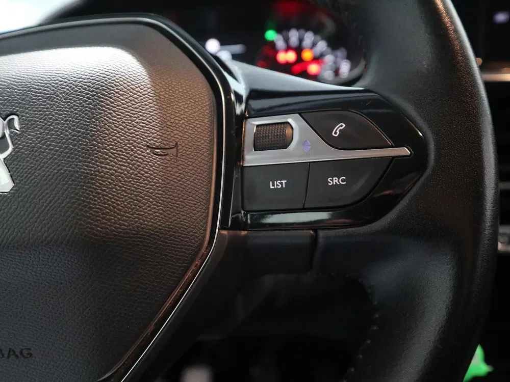 Peugeot 2008 Active NAVIGATIE uit 2021, foto 13