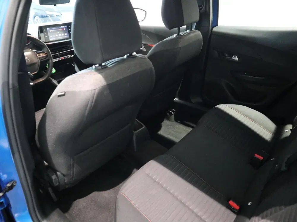 Peugeot 2008 Active NAVIGATIE uit 2021, foto 9