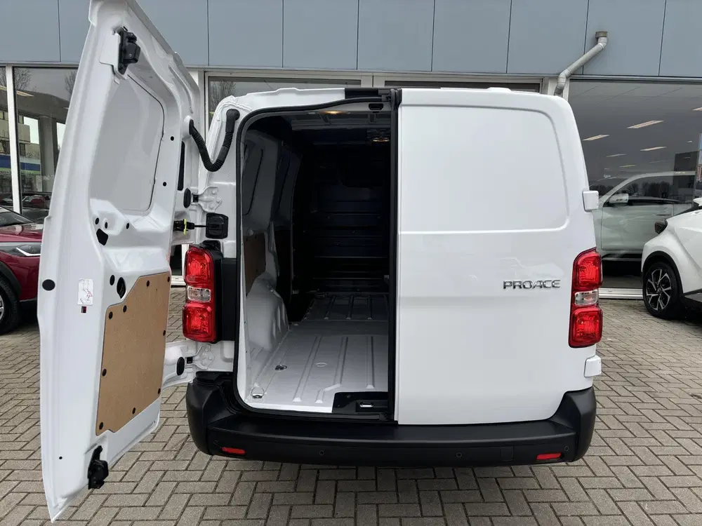 Toyota Proace 2.0 D-4D Live uit 2024, foto 17