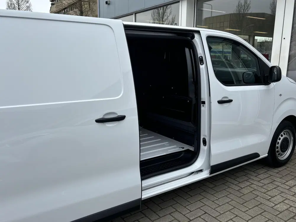 Toyota Proace 2.0 D-4D Live uit 2024, foto 20