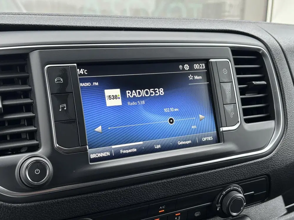 Toyota Proace 2.0 D-4D Live uit 2024, foto 8