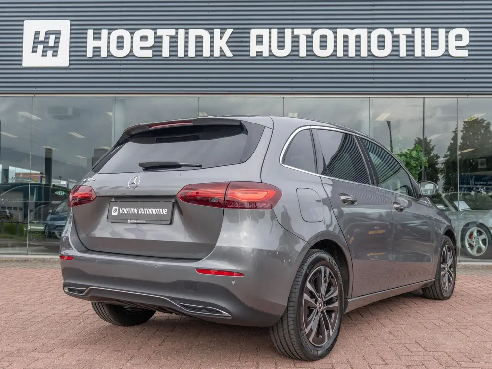 Mercedes-Benz B-Klasse 250 e Star Edition uit 2024, foto 2