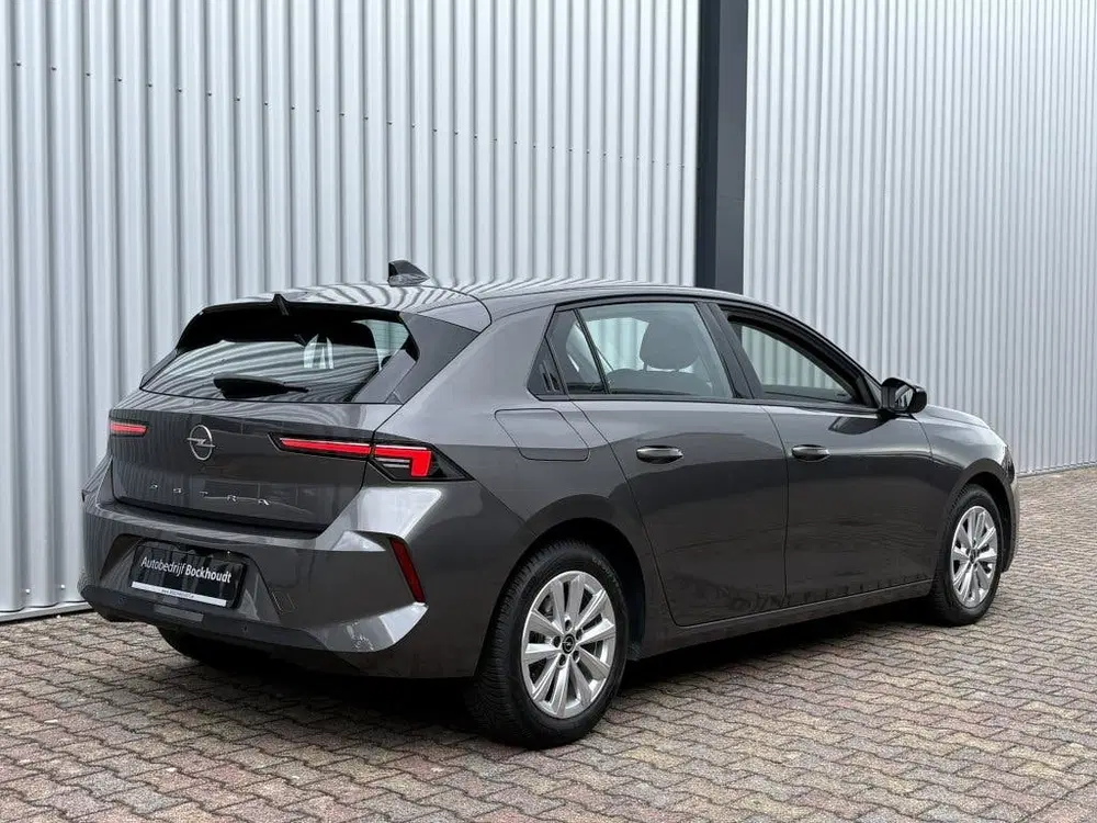 Opel Astra 1.2 Edition uit 2023, foto 13