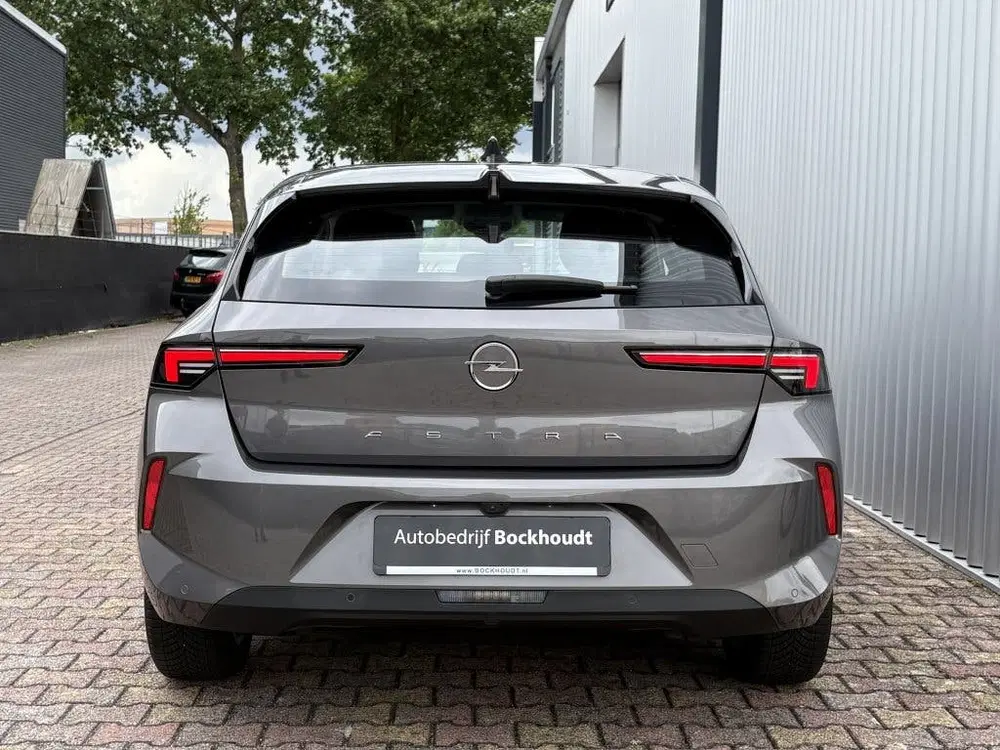 Opel Astra 1.2 Edition uit 2023, foto 7