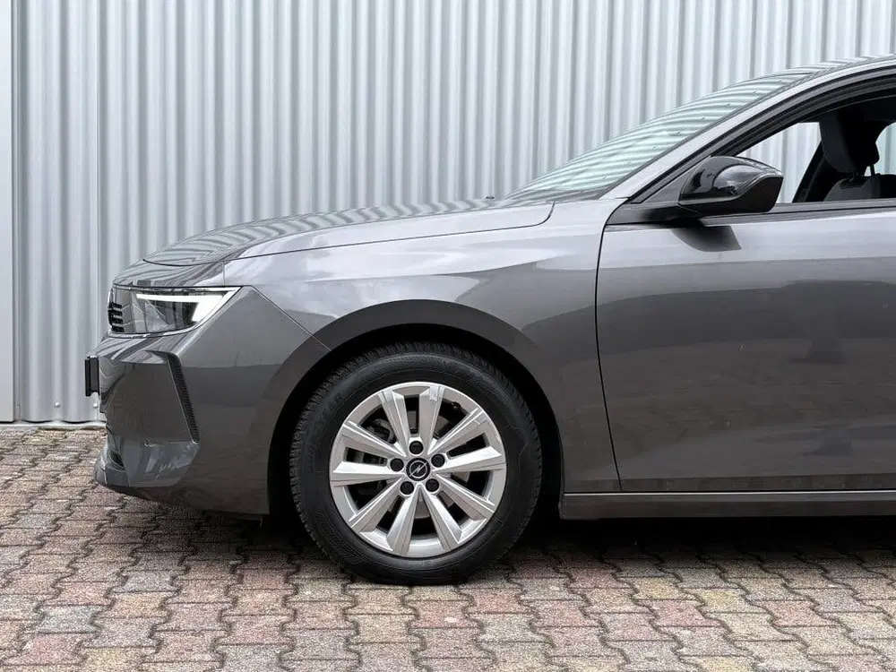 Opel Astra 1.2 Edition uit 2023, foto 8