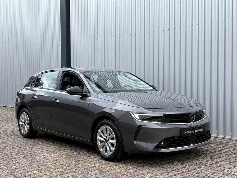 Opel Astra 1.2 Edition uit 2023, foto 9