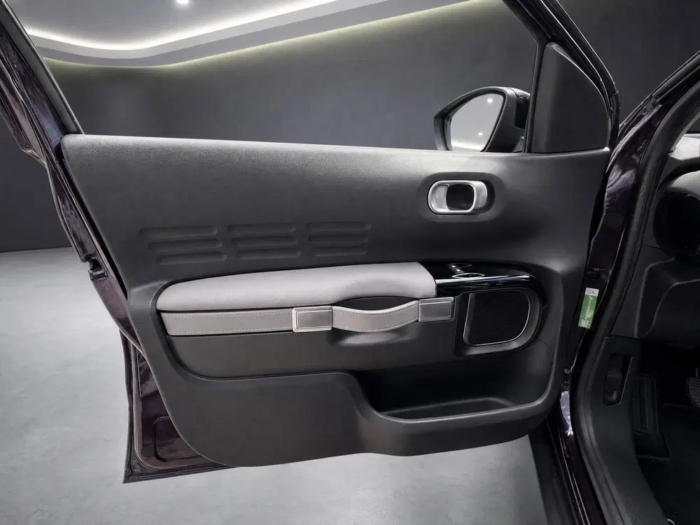 Citroën C4 Cactus Citroen C4 CACTUS 1.2 PureTech Feel met Cl uit 2020, foto 20