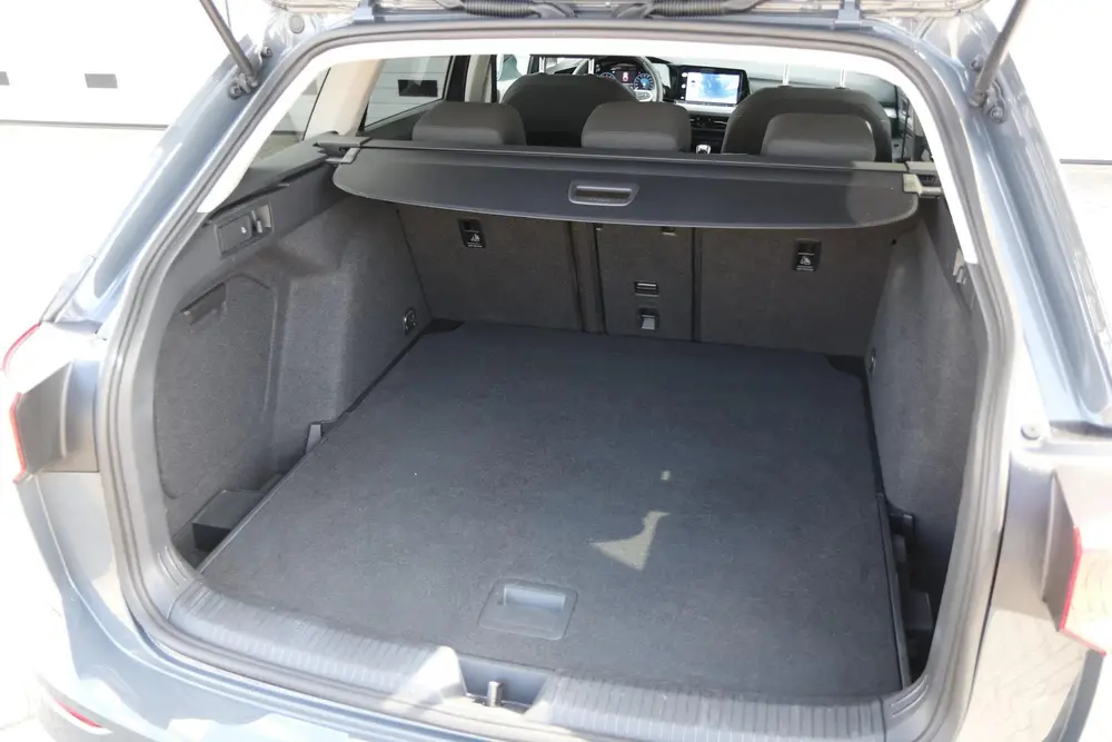 Volkswagen Golf Variant 1.0 TSI 110pk Life | Navigatie | Get uit 2024, foto 16