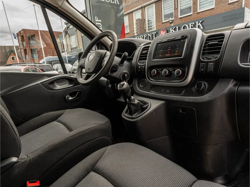 Fiat Talento 2.0 MultiJet L2H1 Basis ORG NL 17 INCH LIC uit 2021, foto 15