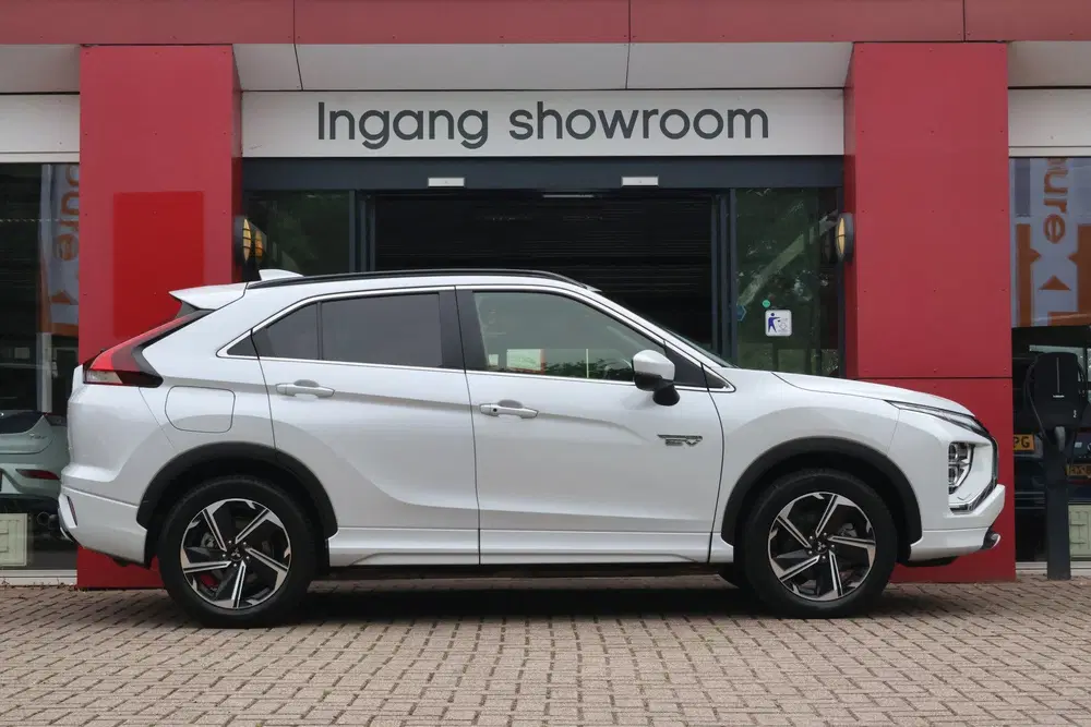 Mitsubishi Eclipse Cross 2.4 PHEV Executive uit 2022, foto 3
