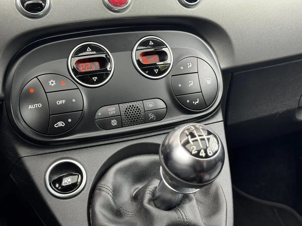 Fiat 500 1.0 Hybrid Sport uit 2022, foto 18
