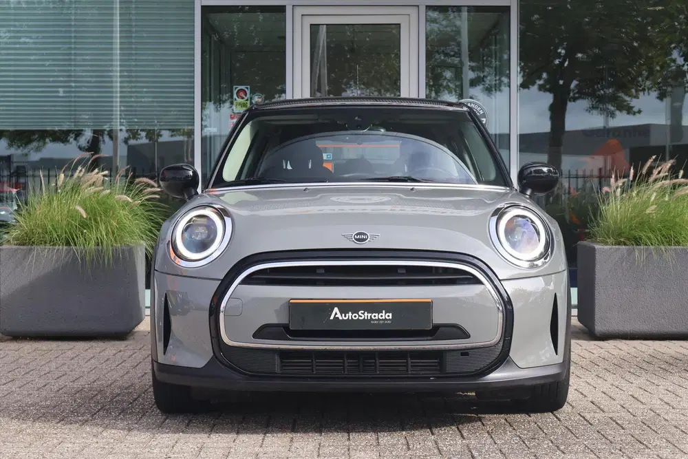 Mini Cooper 1.5 Cooper Business Edition 136pk uit 2022, foto 11