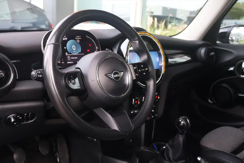 Mini Cooper 1.5 Cooper Business Edition 136pk uit 2022, foto 17