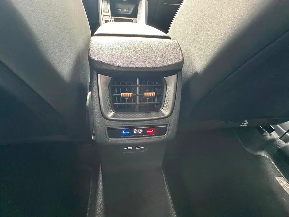 Cupra Terramar 1.5 TSI e-Hybrid KEYLESS uit 2025, foto 17