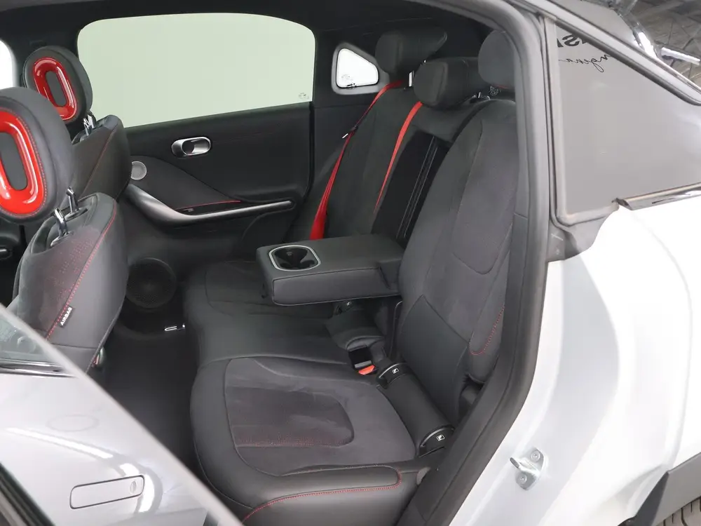 Smart #1 BRABUS 66 kWh Panoramadak | 360 Camera | Keyless En uit 2025, foto 10