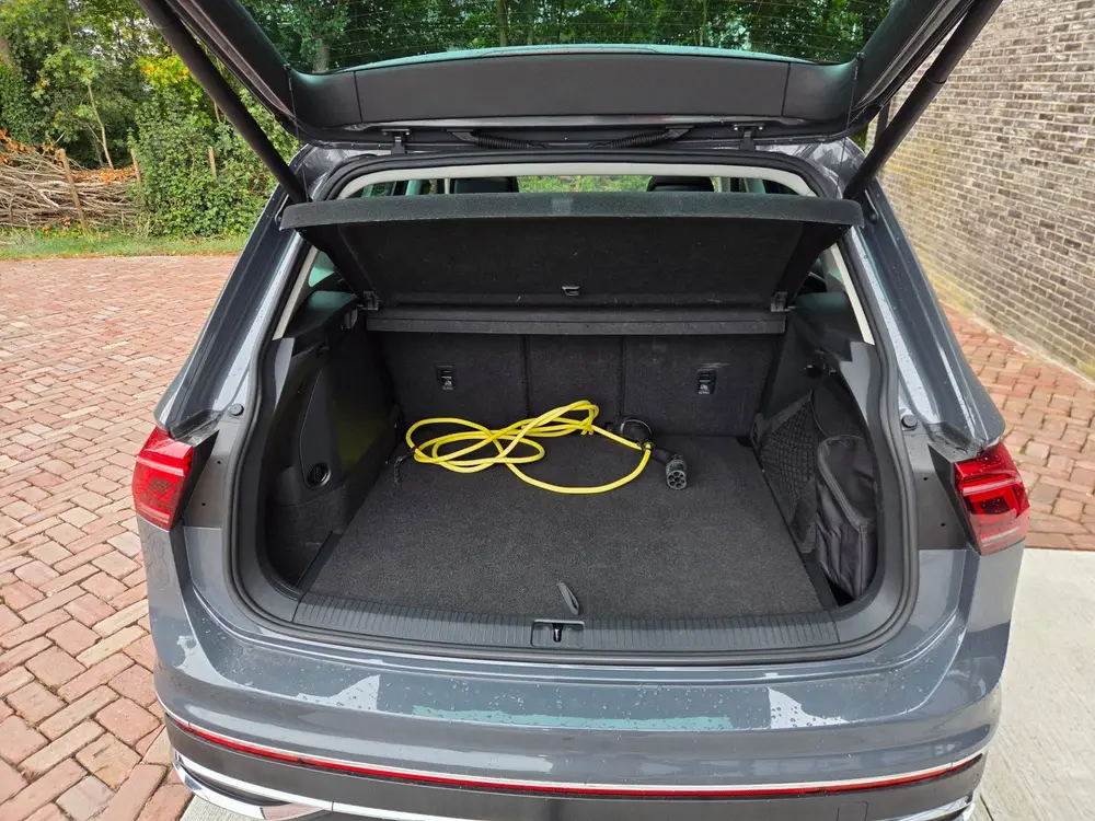 Volkswagen Tiguan 1.4 TSI eHybrid R-Line Business+ | Panoram uit 2021, foto 16