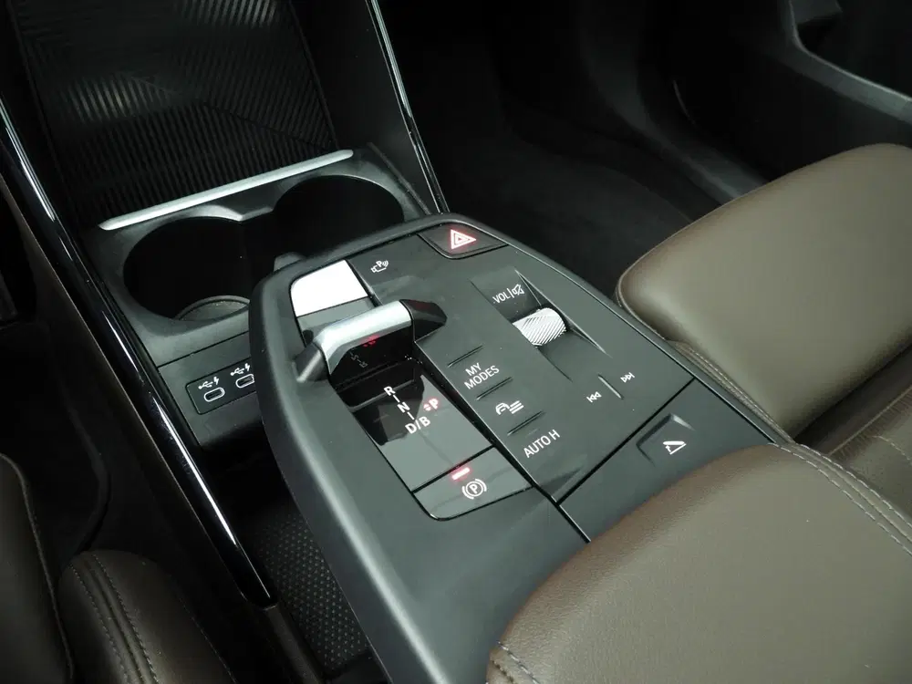 BMW iX2 eDrive20 uit 2024, foto 17