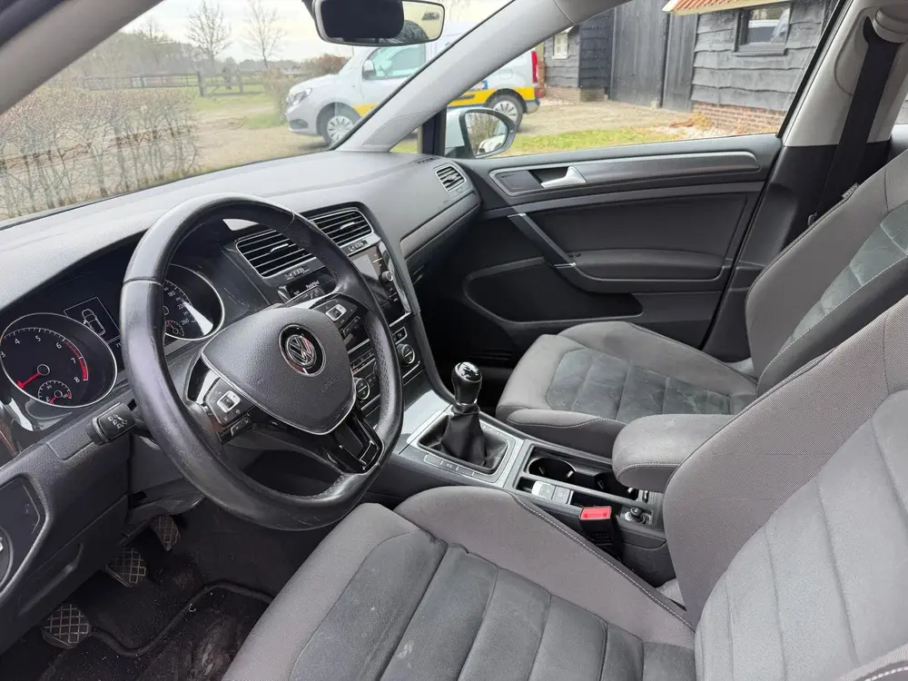 Volkswagen Golf 1.0 TSI Comfortline Business-NAVI-PDC-STOELV uit 2019, foto 20
