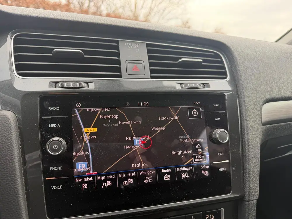 Volkswagen Golf 1.0 TSI Comfortline Business-NAVI-PDC-STOELV uit 2019, foto 9