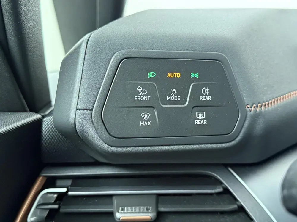 Cupra Born Adrenaline One 62 kWh uit 2021, foto 11