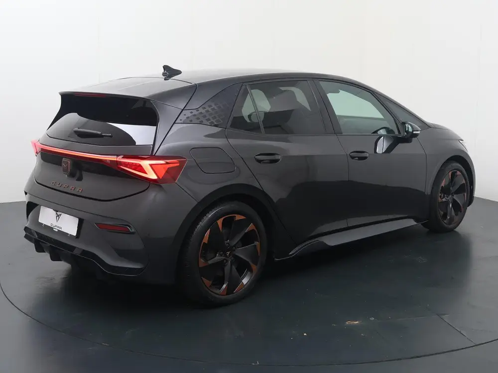 Cupra Born Adrenaline One 62 kWh uit 2021, foto 5