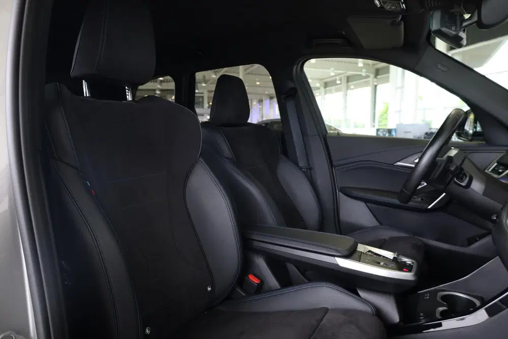 BMW X1 xDrive30e uit 2023, foto 10