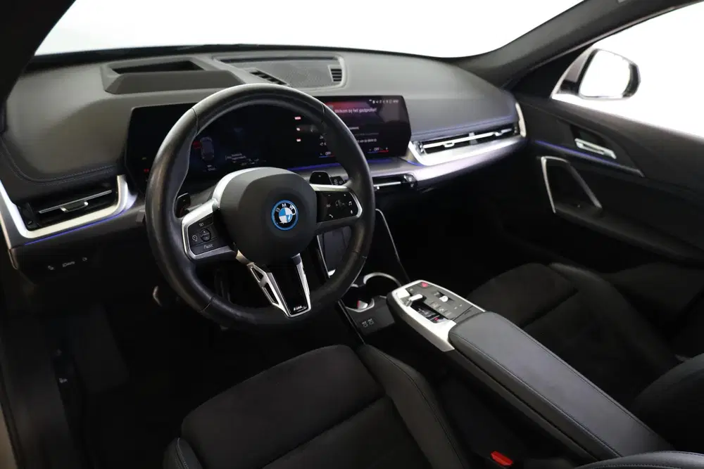 BMW X1 xDrive30e uit 2023, foto 9