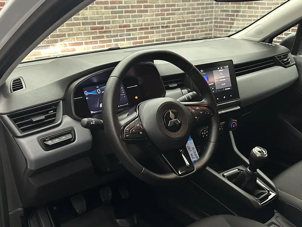Mitsubishi Colt 1.0 MT Pure Carplay Navi Led Airco Zuinig uit 2025, foto 3