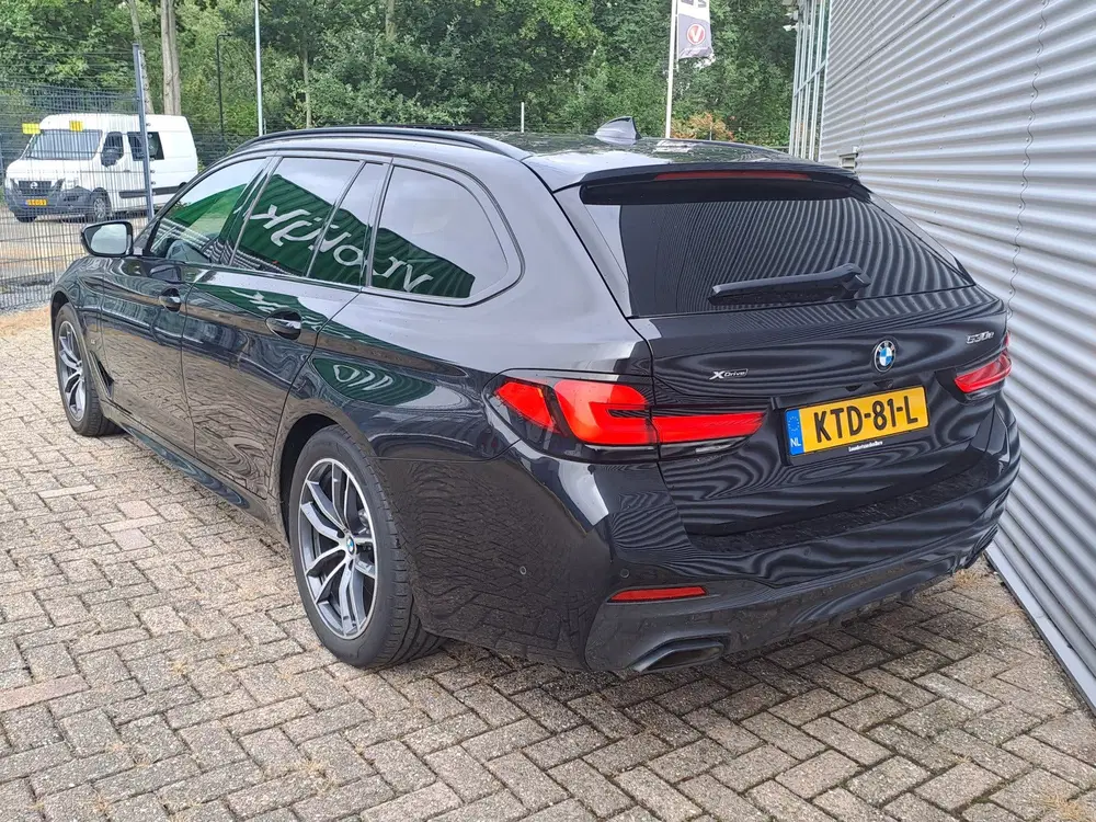 BMW 5-serie 5 Serie Touring 530e xDrive M SPORT uit 2020, foto 3