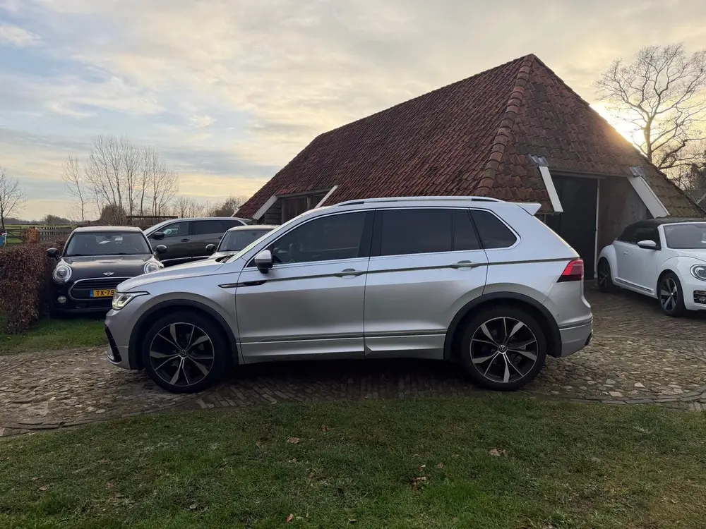 Volkswagen Tiguan 1.5 TSI 2X R-Line -VIRTUEL-PANO-CAMERA-LED uit 2022, foto 4