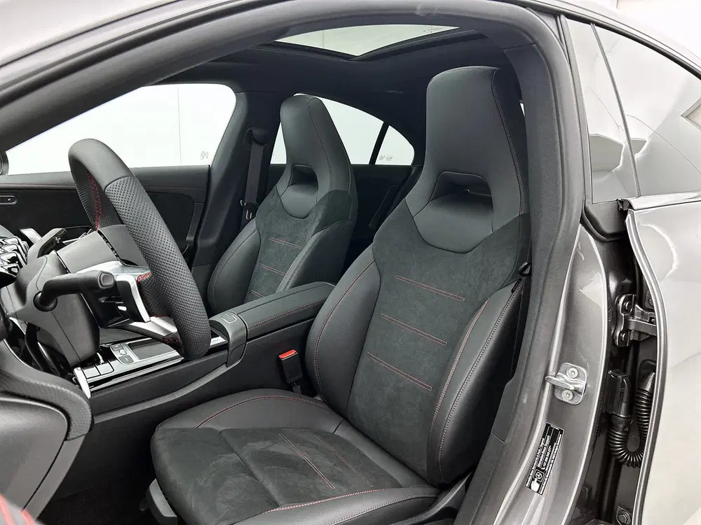 Mercedes-Benz CLA Klasse 250 e Business Solution AMG uit 2025, foto 11