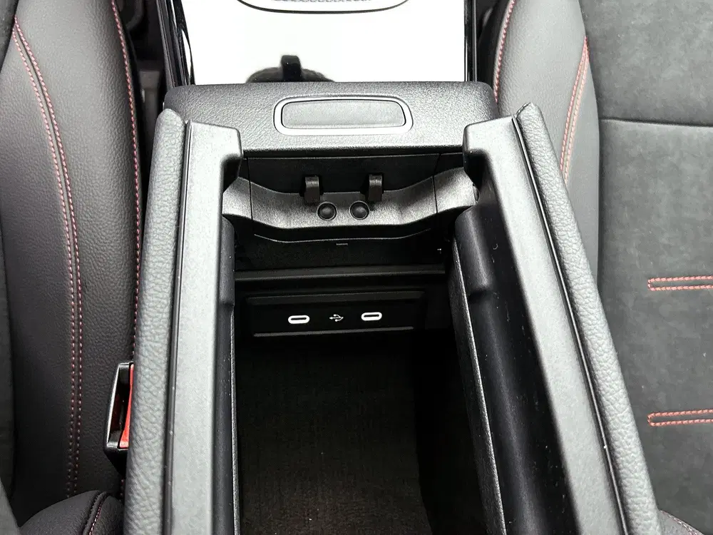 Mercedes-Benz CLA Klasse 250 e Business Solution AMG uit 2025, foto 15
