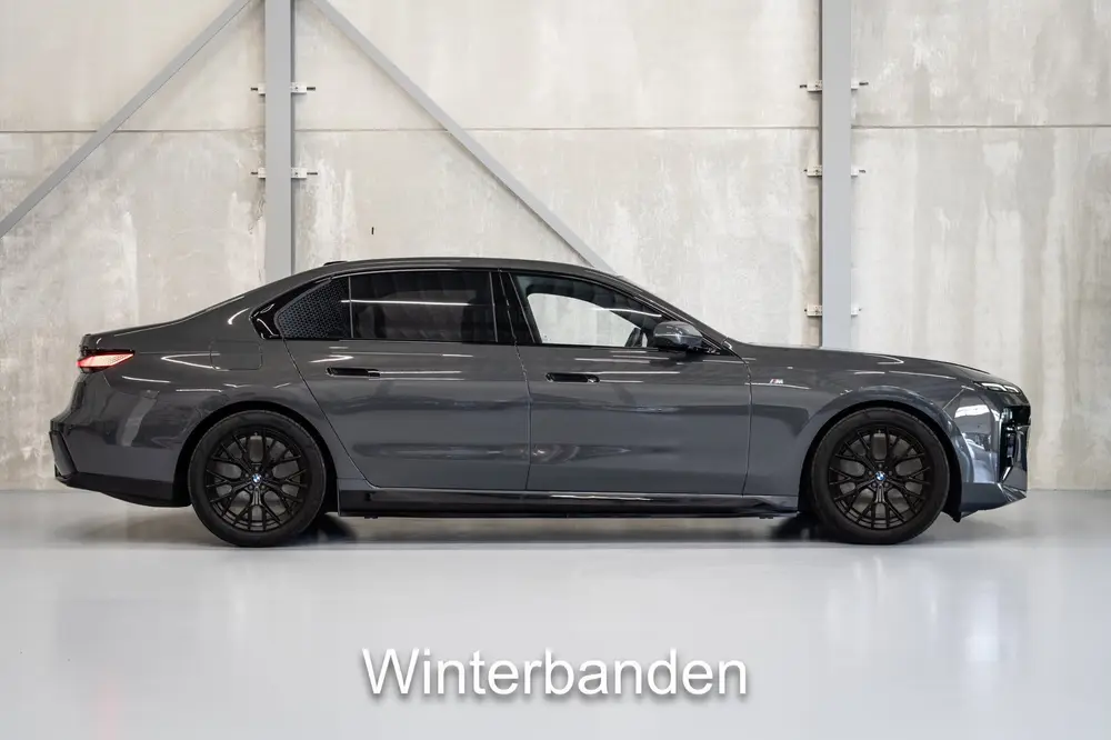 BMW i7 EDrive50 Privilege Edition 106 kWh uit 2024, foto 9