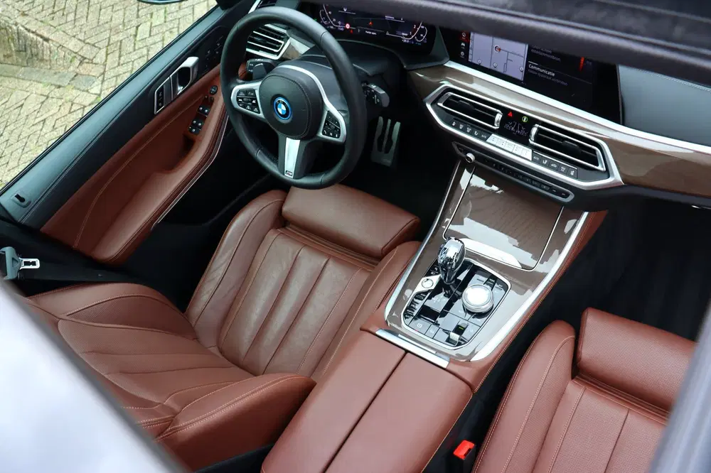 BMW X5 XDrive45e M-Sport uit 2022, foto 13