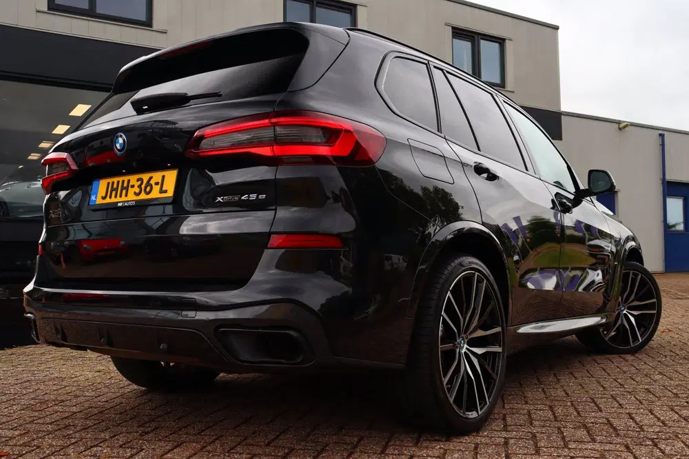 BMW X5 XDrive45e M-Sport uit 2022, foto 18