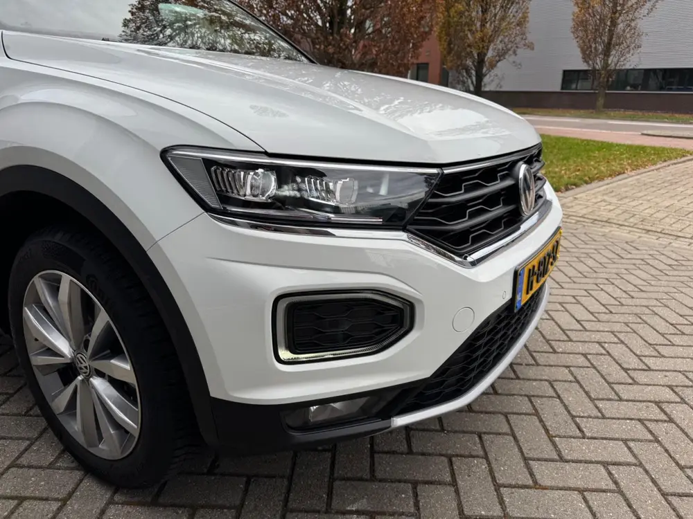 Volkswagen T-Roc 1.5 TSI Sport Business R Navi, LED, Camera uit 2019, foto 3
