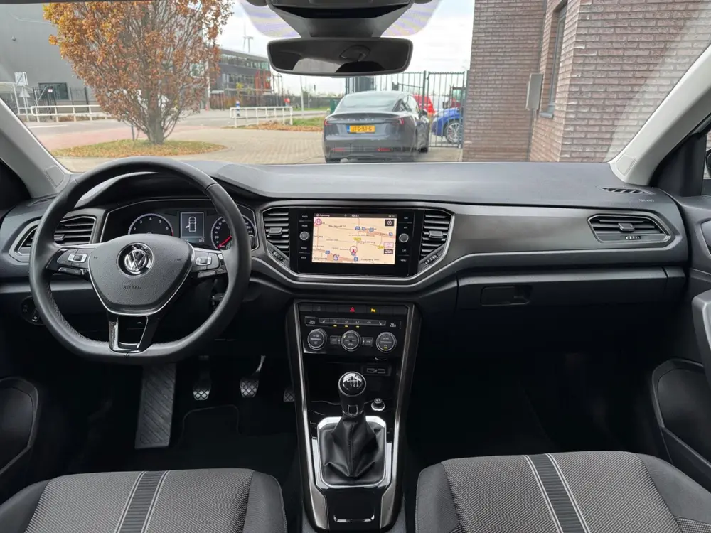 Volkswagen T-Roc 1.5 TSI Sport Business R Navi, LED, Camera uit 2019, foto 6