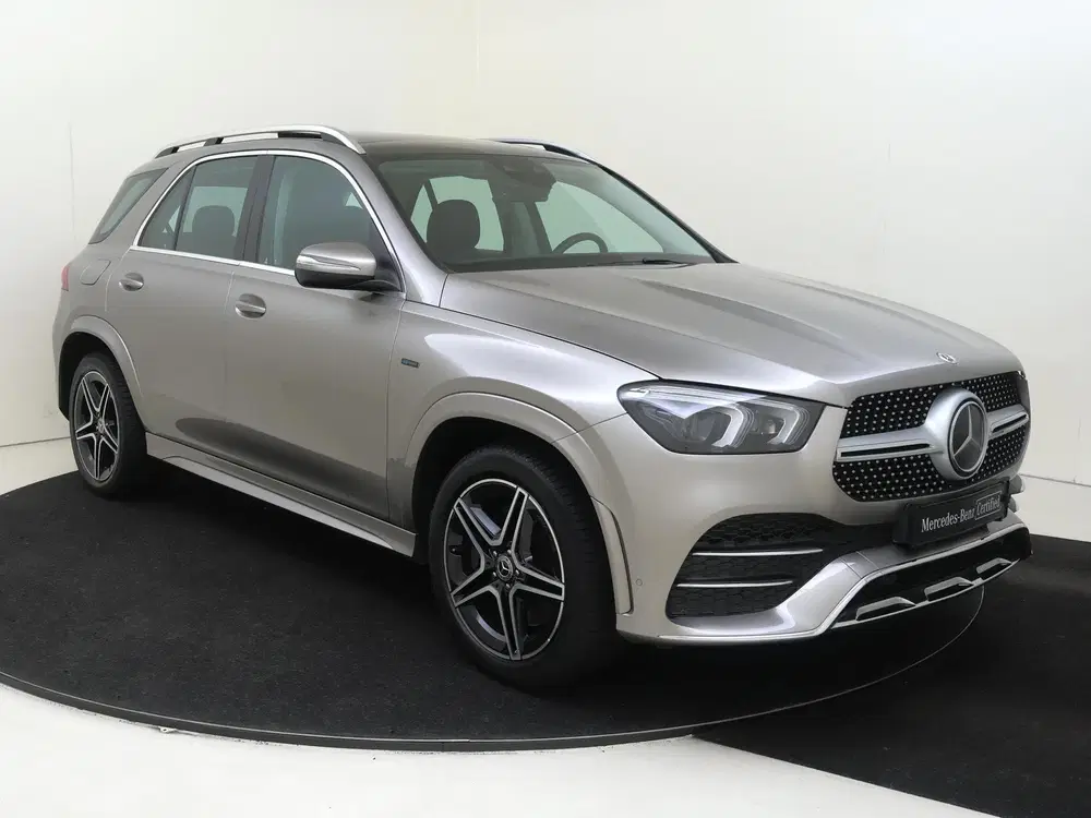 Mercedes-Benz GLE 350 de 4MATIC AMG Line uit 2020, foto 2