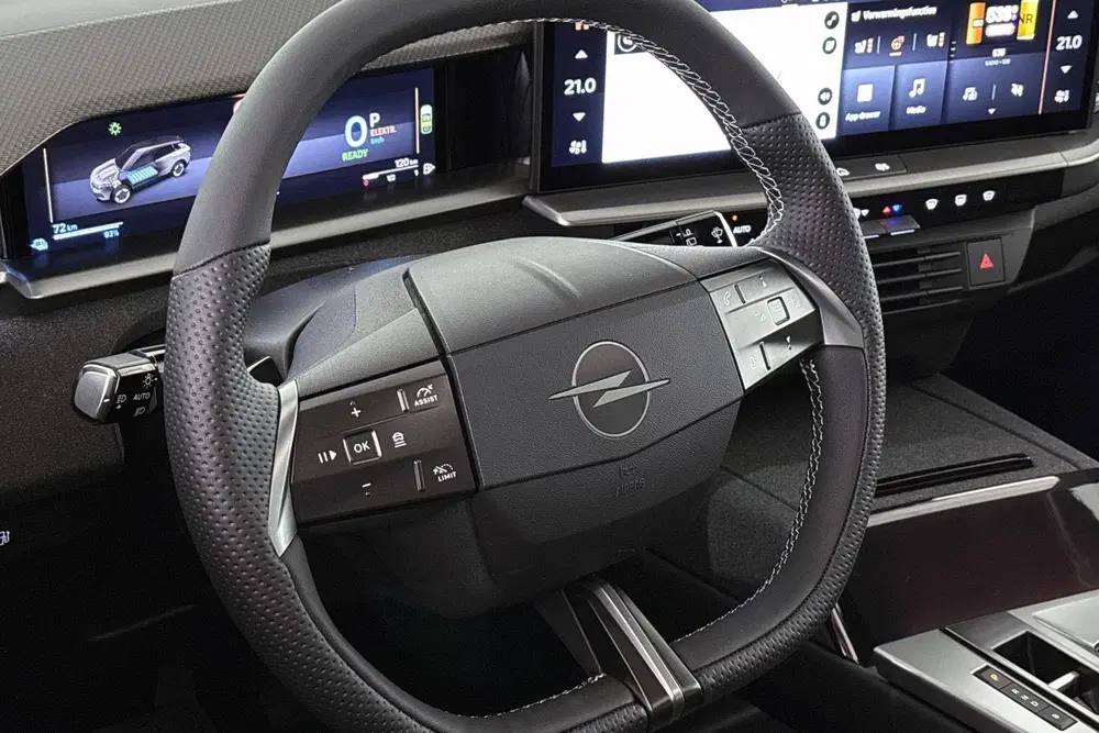 Opel Grandland 1.6 Turbo Plug-in-Hybrid Ultimate Panorama uit 2026, foto 12
