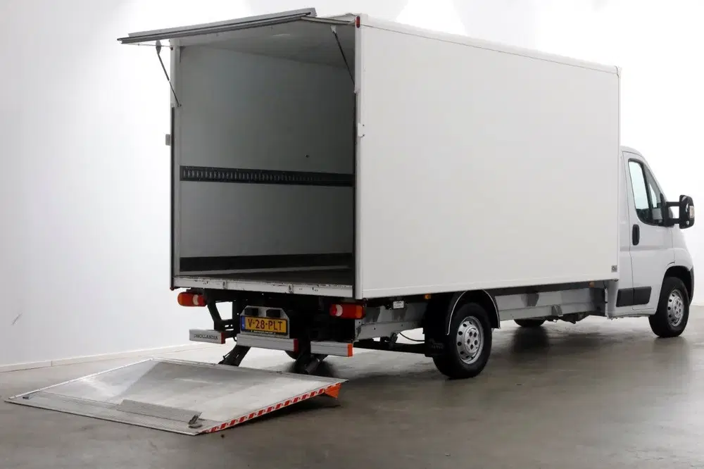 Opel Movano 2.2D 140pk Bakwagen met laadklep 1.060kg l uit 2024, foto 3
