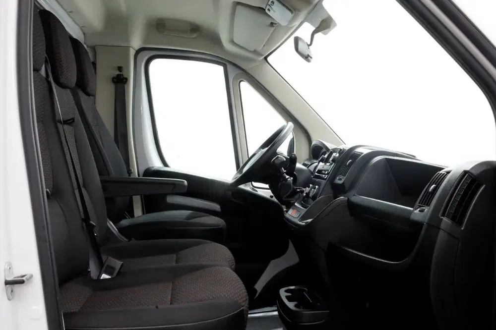 Opel Movano 2.2D 140pk Bakwagen met laadklep 1.060kg l uit 2024, foto 5