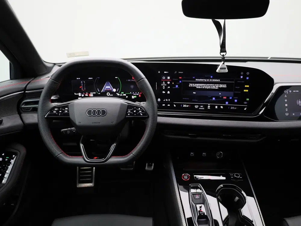Audi A5 2.0 e-hybrid quattro S edition Competition uit 2026, foto 9