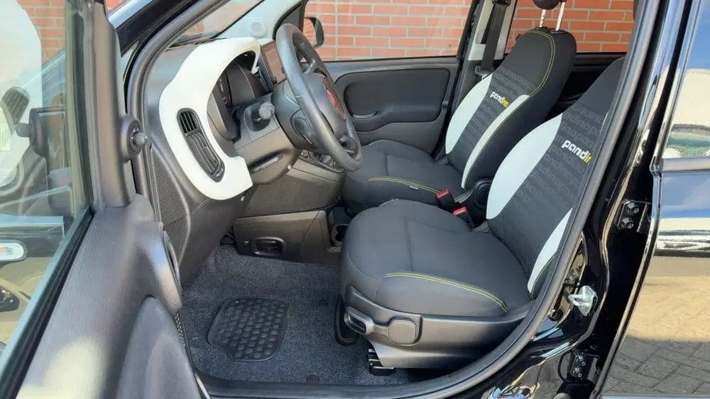 Fiat Panda 1.0 Hybrid Pandina Cross Hoge Zit Carplay uit 2025, foto 3