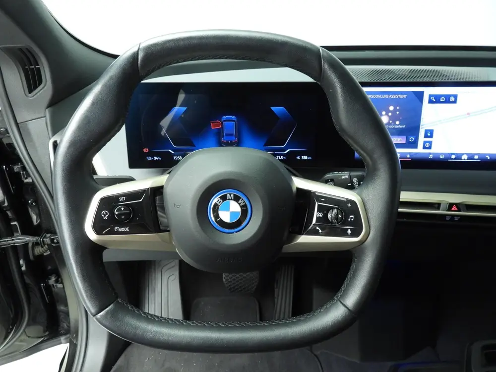 BMW iX xDrive40 uit 2023, foto 11