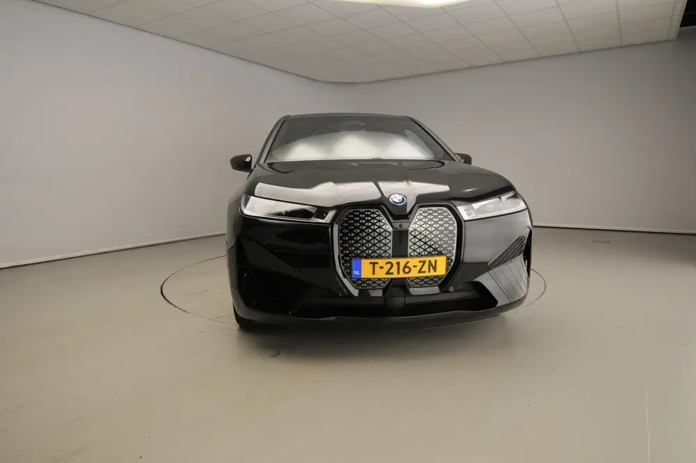 BMW iX xDrive40 uit 2023, foto 5