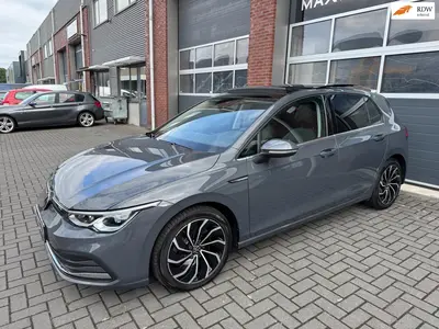 Volkswagen Golf 1.5 TSI 150PK Style IQ LED ACC Pano Carplay uit 2020
